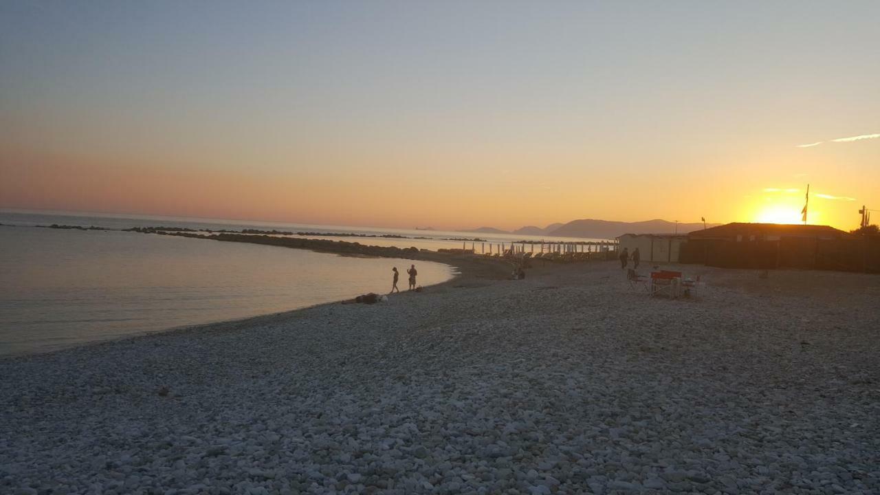 马萨Sogno Vacanze公寓 外观 照片
